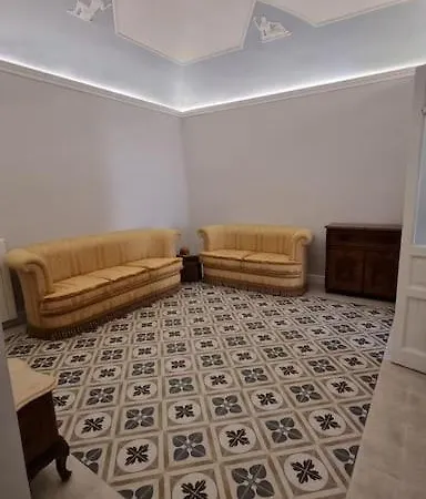 L'uoro *